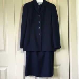 Emma James two piece navy blue career office suit blazer and skirt